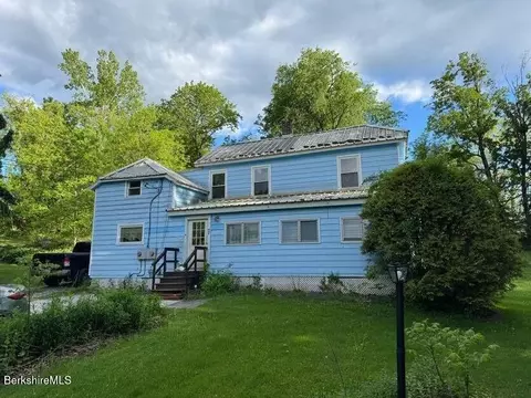 59 E Hoosac St, Adams, MA 01220