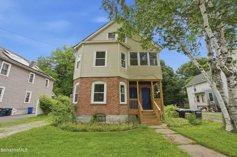 96-98 Brown St, Pittsfield, MA 01201