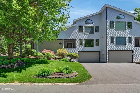 3 A Coldbrooke Dr, Lenox, MA 01240