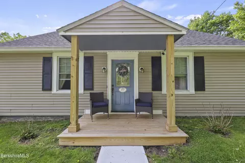 457 N Eagle St, Clarksburg, MA 01247