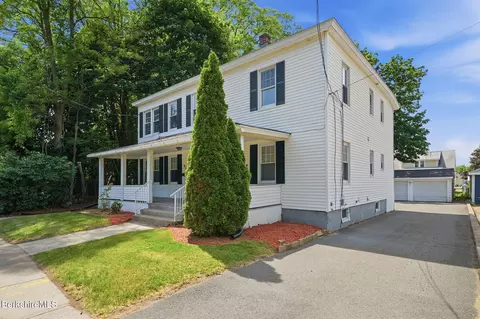 910-912 Granby Rd, Chicopee, MA 01020