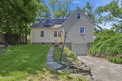 428 Dalton Ave, Pittsfield, MA 01201