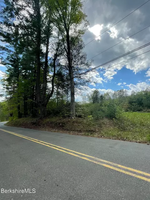 1282 Burt Hill Rd, Tolland, MA 01034