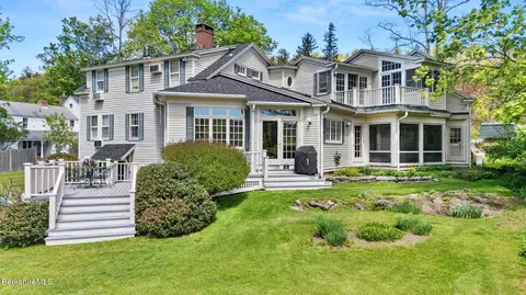 1571 Pleasant St, Lee, MA 01238