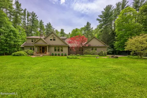 430 Lenox Rd, Richmond, MA 01254