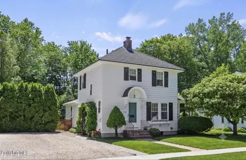 61 Harding St, Pittsfield, MA 01201