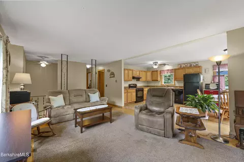 Living - 1340 North St, Windsor, MA 01270 photo 2 of 4