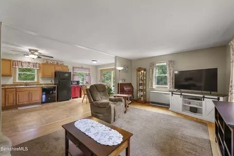 Living - 1340 North St, Windsor, MA 01270 photo 3 of 4