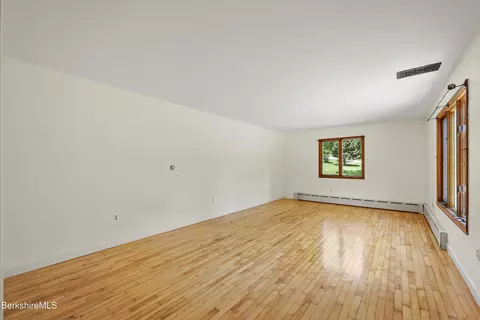 Living - 1130 Main Dalton Rd, Windsor, MA 01270 photo 8 of 10