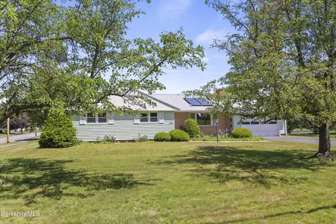 595 Williams St, Pittsfield, MA 01201