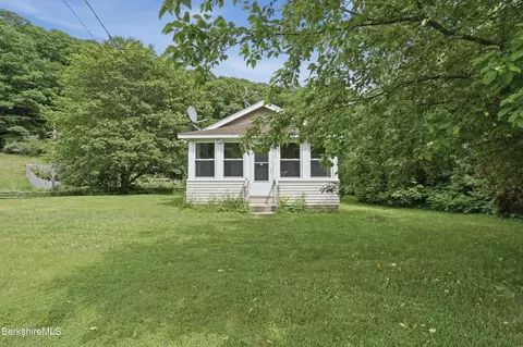 688 Cheshire Rd, Lanesborough, MA 01237