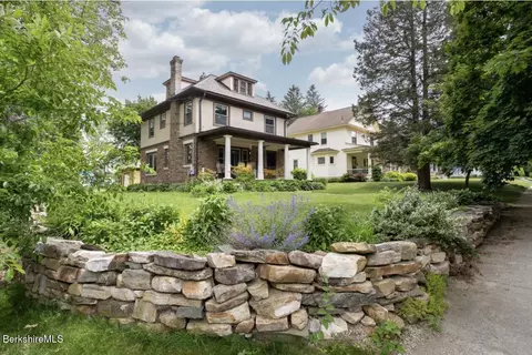81 Northumberland Rd, Pittsfield, MA 01201