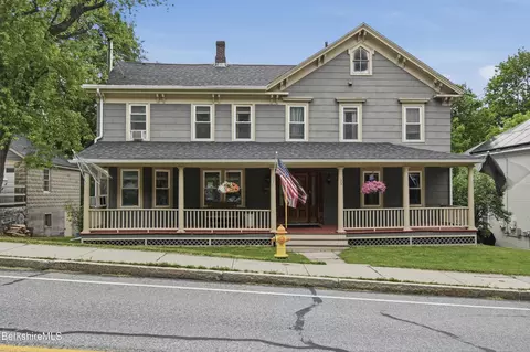 33 Orchard St, Adams, MA 01220