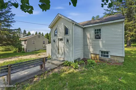 53 Off South St, Hinsdale, MA 01235