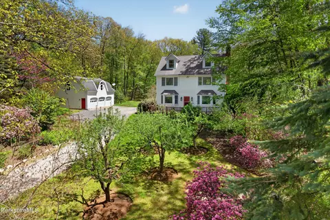 Exterior - 224 Boardman St, Sheffield, MA 01257 photo 3 of 15