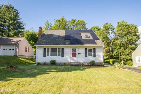 38 Velma Ave, Pittsfield, MA 01201
