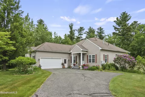 275 Pine Cone Ln, Hinsdale, MA 01235
