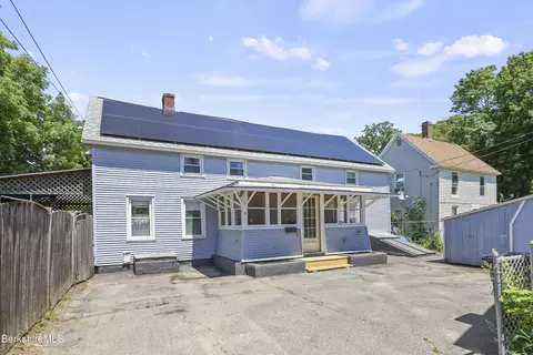 8 Glenn St, Adams, MA 01220