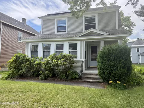 33 Reuter Ave, Pittsfield, MA 01201