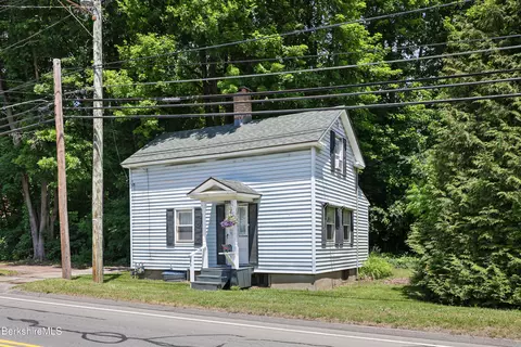 44 Pecks Rd, Pittsfield, MA 01201