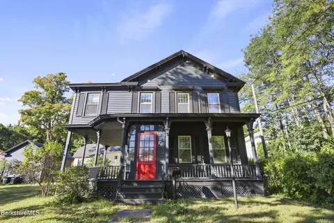 22 Maple St, Adams, MA 01220 photo 3