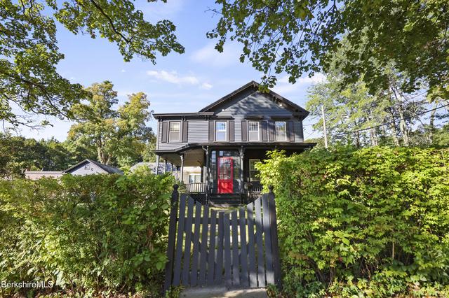 22 Maple St, Adams, MA 01220