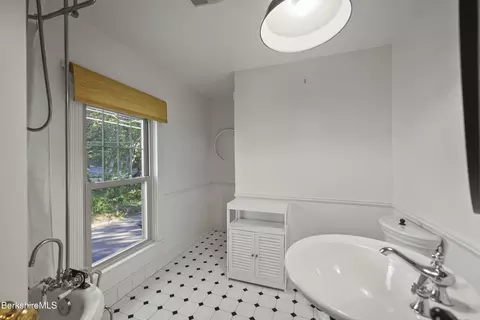 22 Maple St, Adams, MA 01220 photo 43