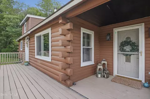 Exterior - 4 David Dr, Peru, MA 01235 photo 4 of 14