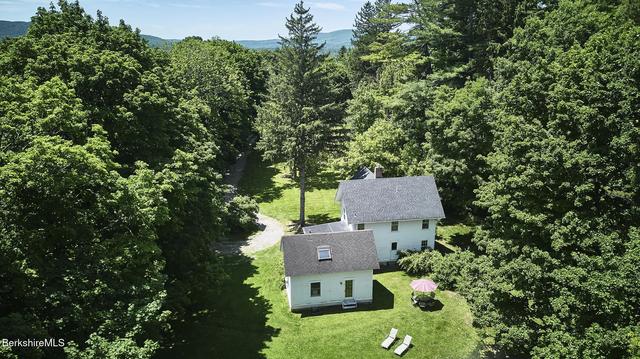 10 Prospect Hill Rd, Stockbridge, MA 01262