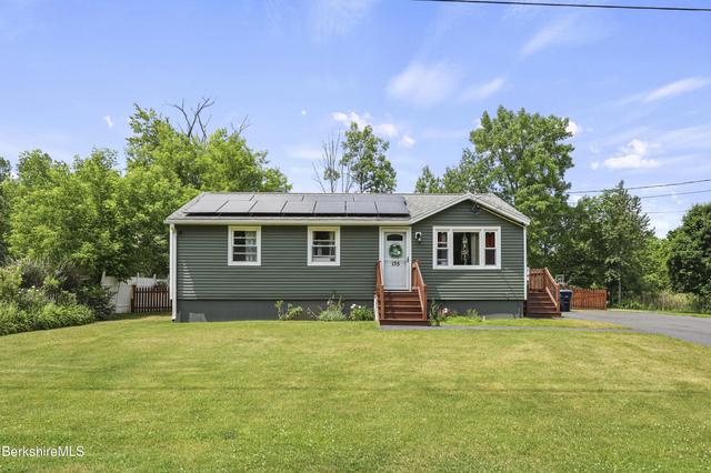 135 Tamarack Ave, Lee, MA 01238