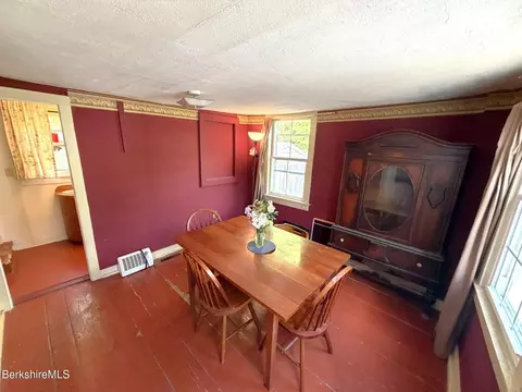 Dining - 161 Main St, Hancock, MA 01237 photo 1 of 2