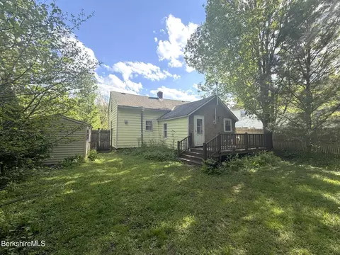 Exterior - 161 Main St, Hancock, MA 01237 photo 4 of 8