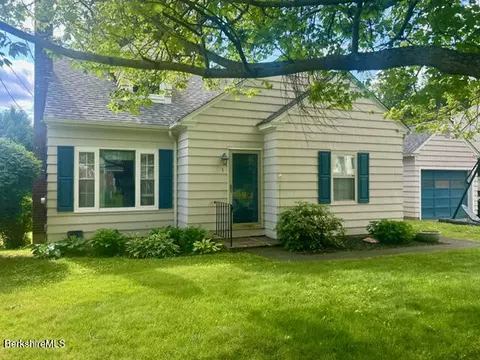 1 Riverview Dr, Dalton, MA 01226 photo 2