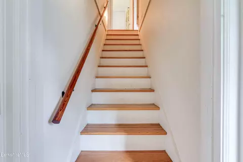 1 Riverview Dr, Dalton, MA 01226 photo 8