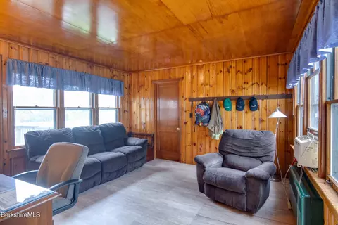 1 Riverview Dr, Dalton, MA 01226 photo 18