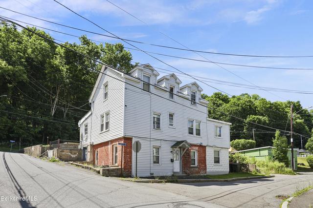 123 Francis St, North Adams, MA 01247