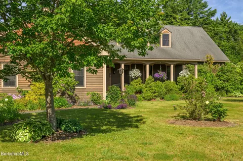 5 Stoneledge Rd, Lenox, MA 01240 photo 1