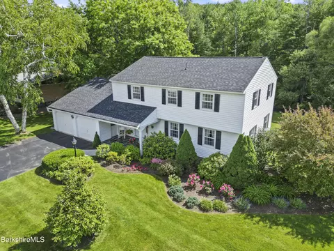 Exterior - 48 Brookside Dr, Pittsfield, MA 01201 photo 5 of 15