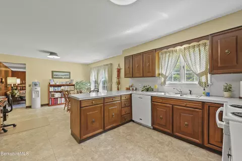Kitchen - 48 Brookside Dr, Pittsfield, MA 01201 photo 4 of 5