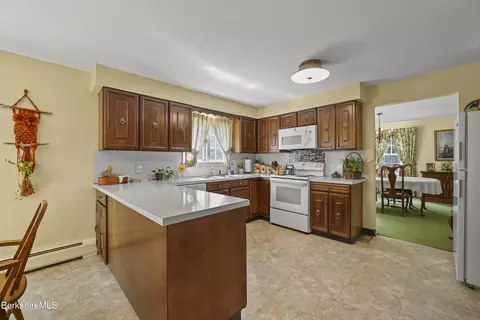Kitchen - 48 Brookside Dr, Pittsfield, MA 01201 photo 1 of 5