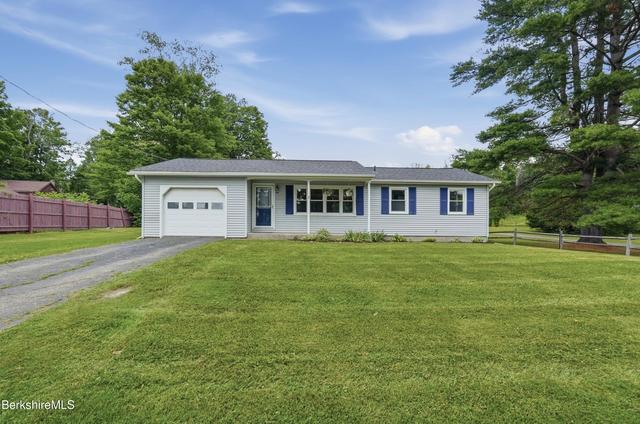 184 Melbourne Rd, Pittsfield, MA 01201