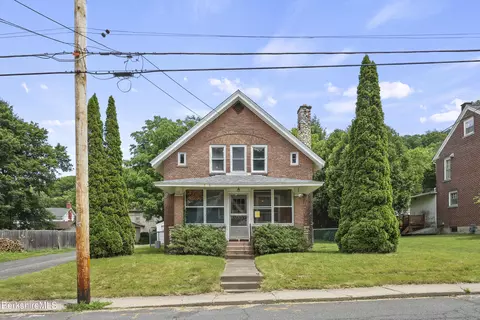 84 Notch Rd, North Adams, MA 01247