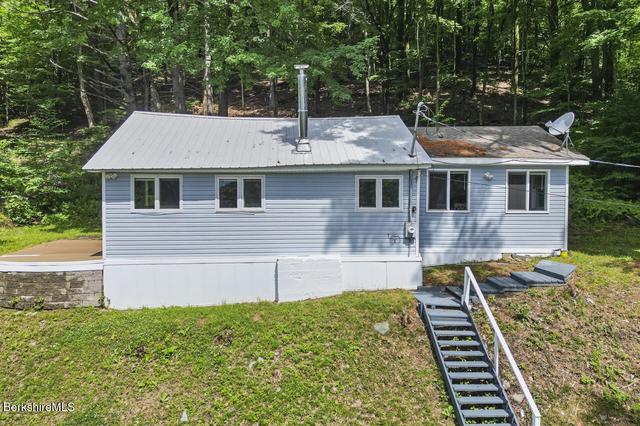 Pine Tree Ln, Canaan, NY 12029