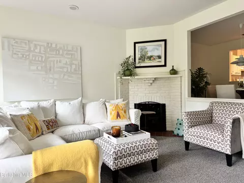 80 Taconic Ave #2, Great Barrington, MA 01230