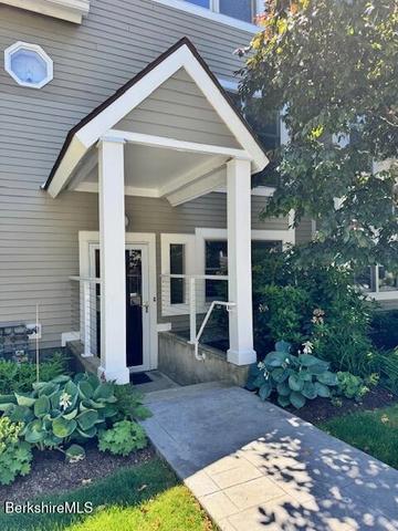 80 Taconic Ave #2, Great Barrington, MA 01230