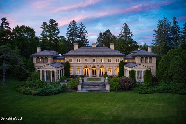 11 Hawthorne Rd, Stockbridge, MA 01262