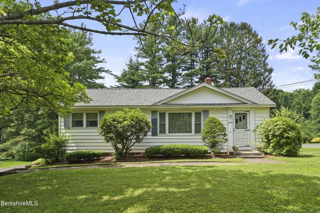 560 Crane Ave, Pittsfield, MA 01201