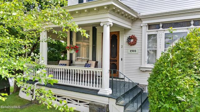 2 Melrose St, Adams, MA 01220