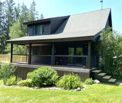 201 Weaver Dam Rd, Petersburg, NY 12138