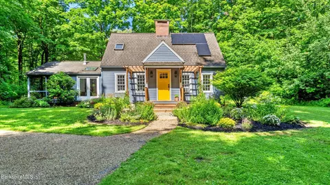 276 Division St, Great Barrington, MA 01230